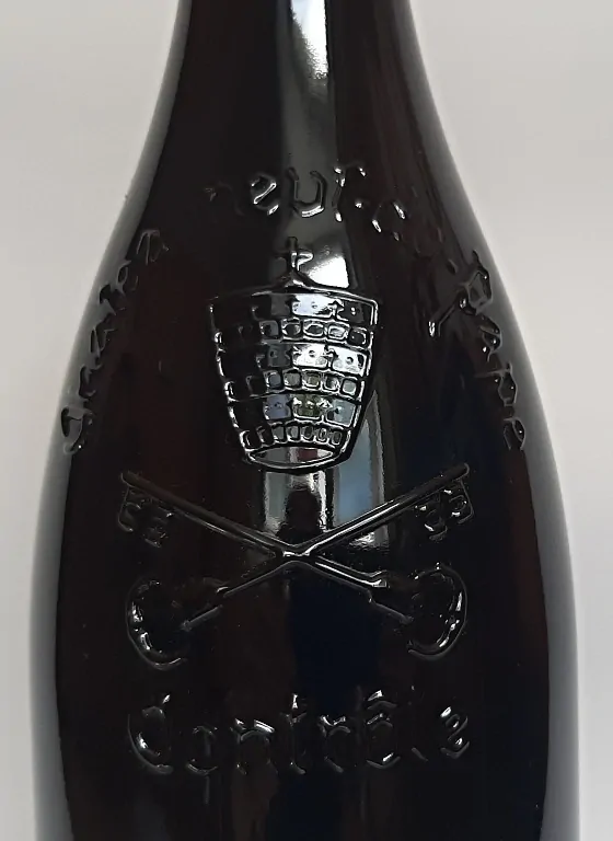 Chateauneuf de Pape Rouge AOC 2022 Calice de Saint Pierre - Domaine des Peres de l´Eglise