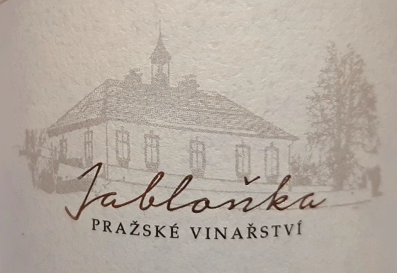Ryzlink rýnský zemské víno 2021 - Pražské vinařství Jabloňka